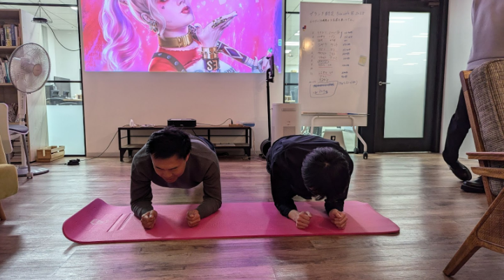 「プランク耐久大会」を開催しました~ユニークな健康経営の取り組み~